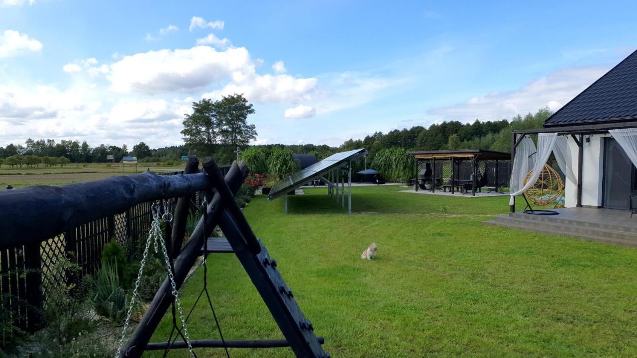 Czarne Nad Bialym Holiday home *